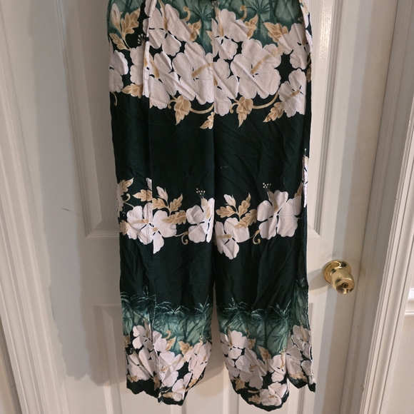 Hibiscus Collection Hawaii Wrap Pants-OSFM - Picture 7 of 13